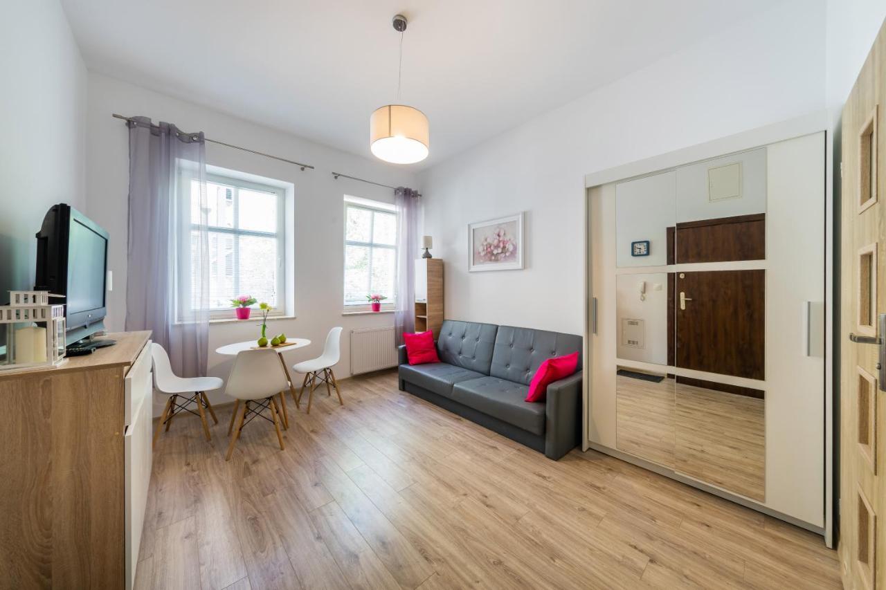 Zelazna Apartment Wawelofts Krakau Buitenkant foto